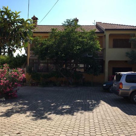Apartment Dalmatini Tar-Vabriga 外观 照片